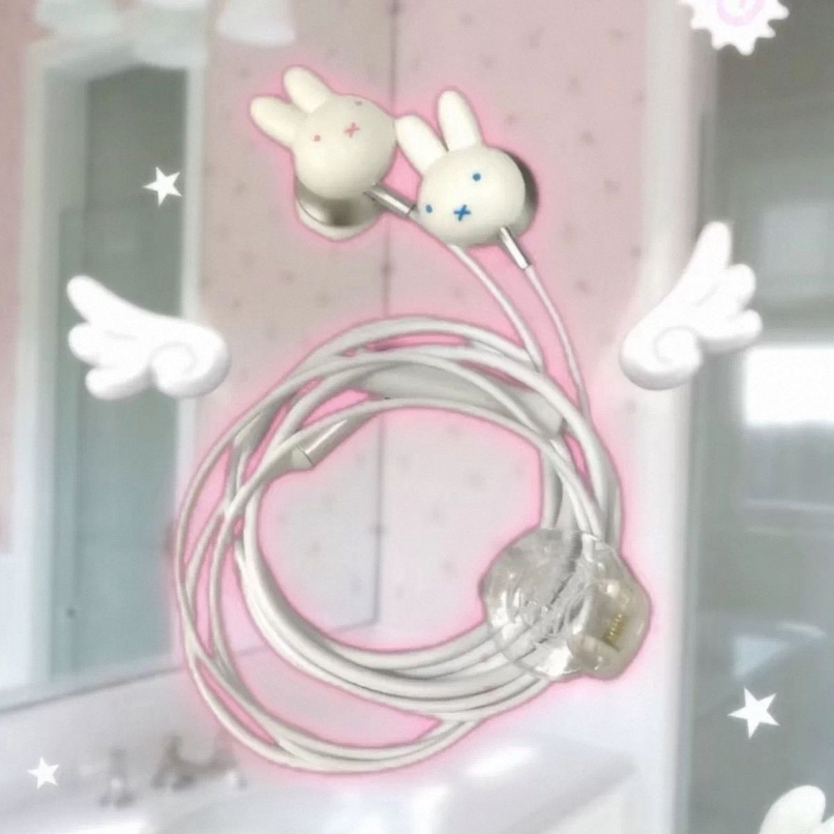 Usb C Earphone - หูฟังแบบมีสายลายกระต่ายมิฟฟี่ สไตล์วินเทจน่ารัก ดีไซน์สวยงาม พอร์ต Type C
